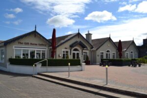 Horse and Jockey 4 star Hotel