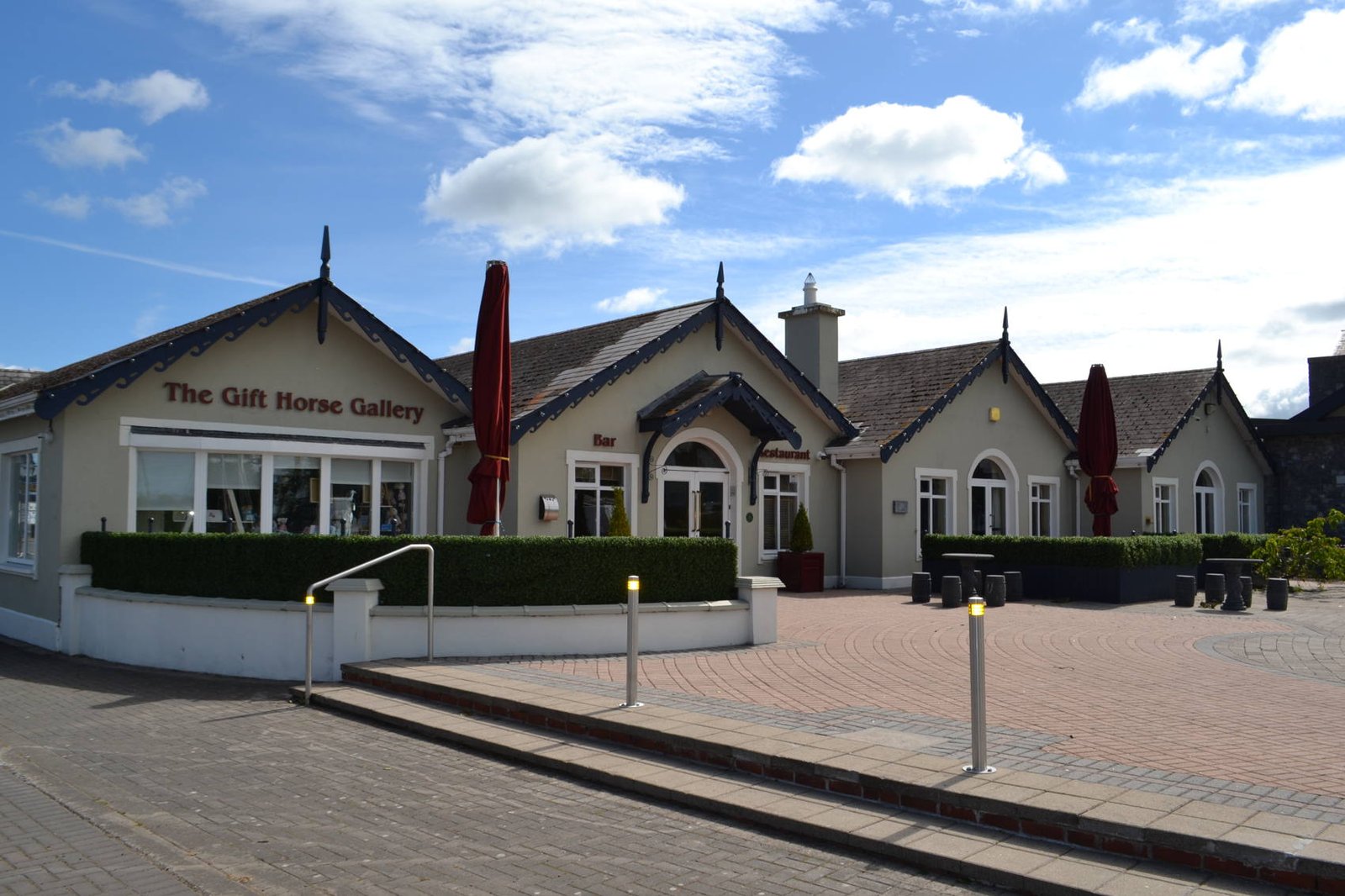 Horse and Jockey 4 star Hotel