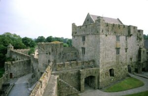 Visiting Cahir Castle