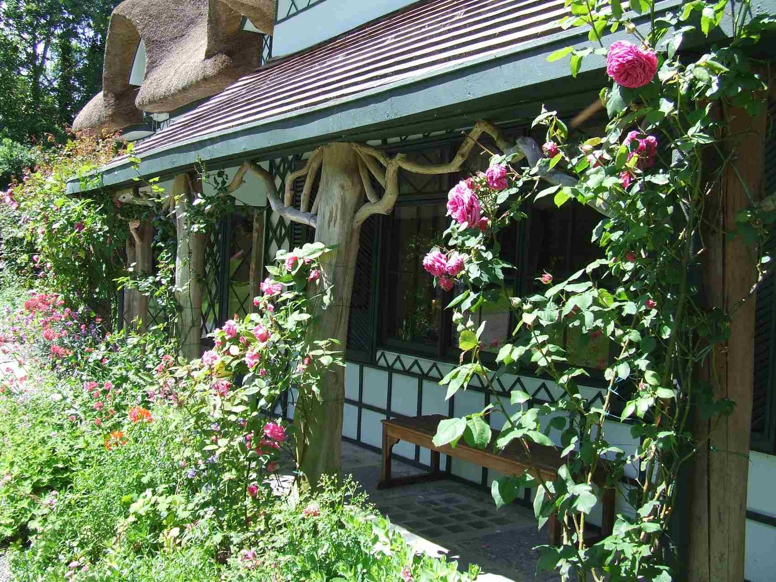 Swiss Cottage, Cahir